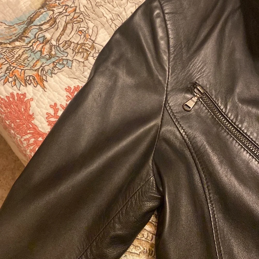 Italian Genuine Leather Jacket - Picture 5 of 9